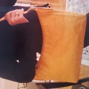 Vintage ESCADA Cantaloup Orange Patent Leather Shoulder Bag Purse